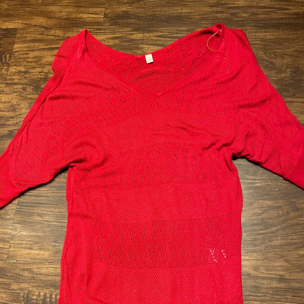 Red light sweater, 1/2 sleeve length